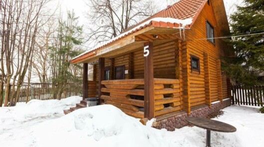 Коттедж Luxe с 2-мя спальнями и баней