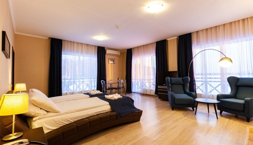 Панорамный люкс